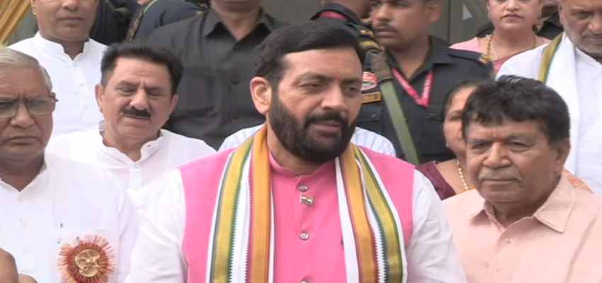 HARYANA NEWS: सीएम नायब सैनी ने सरपंचों के लिए किए कई बड़े ऐलान, कहा-विकास के लिए 900-900 करोड़ रुपए खर्च होंगे