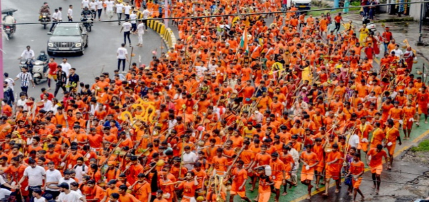 Kanwar Yatra Controversy: कांवड़ यात्रा को लेकर BJP की बढ़ी टेंशन, खुद के लोग ही फैसले को लेकर बन रहे हैं बागी