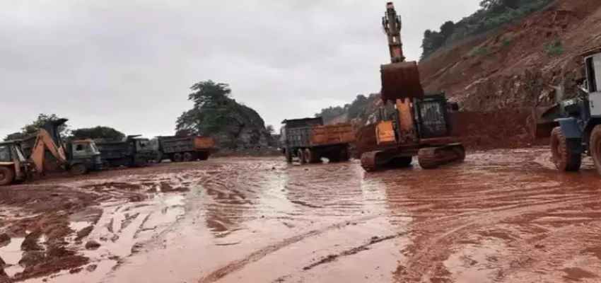 Land Slide In Wayanad: वायनाड में भारी बारिश का कहर, भस्खलन की वजह से 60 लोगों की मौत, मलबे में दबे सैकड़ों लोग