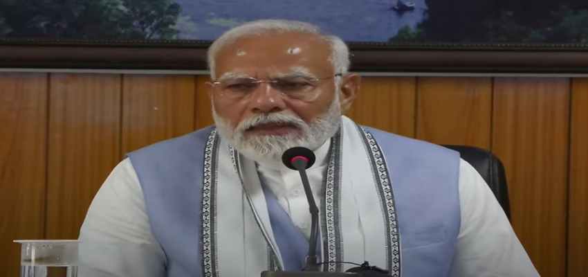 PM Modi in Wayanad:  ‘सैकड़ों परिवार के सपने उजड़ गए... प्रकृति ने अपना रौद्र रूप दिखाया’ वायनाड त्रासदी पर बोले पीएम मोदी