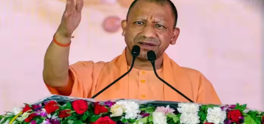 विभाजन विभीषिका स्मृति की मौन पद यात्रा में शामिल हुए मुख्यमंत्री योगी, लोगों को दिया ये संदेश