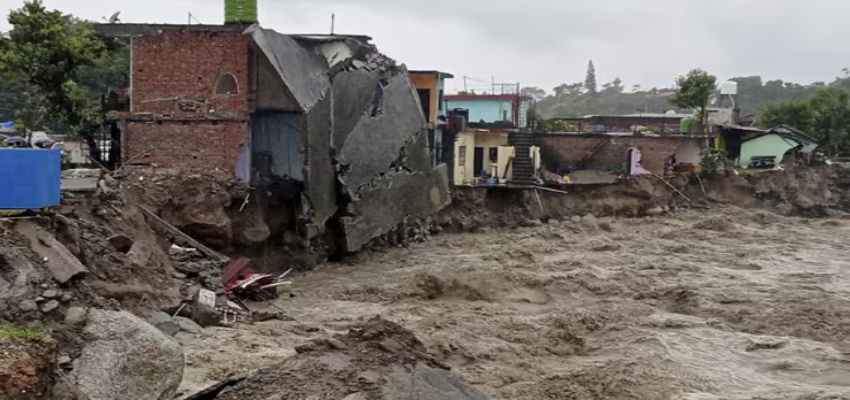 Cloud burst in Himachal: रामपुर में फिर फटा बादल, 6 पंचायतों में मोबाइल सिग्नल और बिजली हुई प्रभावित