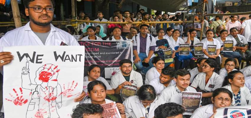 Kolkata Rape Murder Case: ममता सरकार ने मानी डॉक्टरों की मांगे, प्रिसिंपल सहित दो अन्य स्टाफ को हटाया