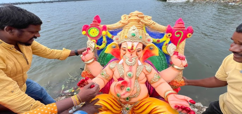 Ganesh Visarjan 2024: कब है अनंत चतुर्दशी, जानें गणेश विसर्जन के समय किन बातों का रखे खास ध्यान