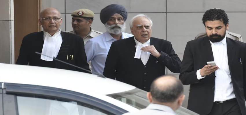 Kolkata Rape Murder Case: कपिल सिब्बल ने सुनवाई की लाइव स्ट्रीमिंग बंद करने की मांग, CJI ने दिया ये जवाब