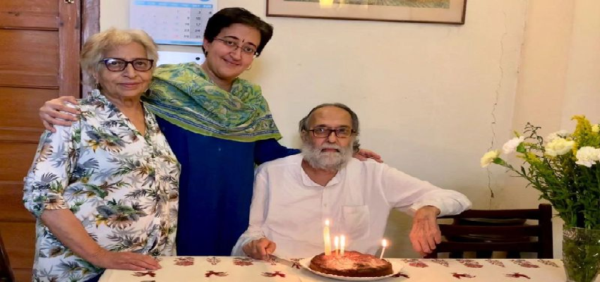 Delhi Politics: ‘आतंकी अफजल गुरु को बचाने वालों की संतान को ही दिल्ली का CM बना दिया’, स्वाति मालीवाल का केजरीवाल पर तीखा हमला