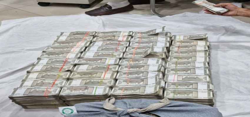 Faridabad News: चुनाव प्रचार के बीच दो गाड़ियों से 2 करोड़ 70 लाख बरामद, पुलिस ने जब्त किया कैश