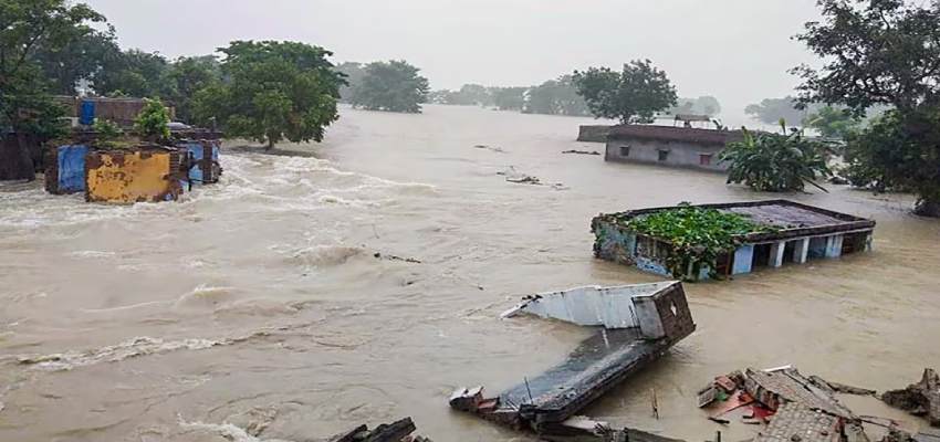 Bihar Flood News: बाढ़ के चपेट में 200 गांव, तीन लाख लोग प्रभावित, नित्यानंद राय ने NDRF के साथ की बैठक