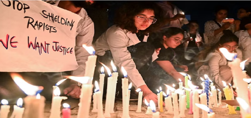 RG Kar Case: सुप्रीम कोर्ट में सुनवाई से पहले डॉक्टरों का प्रदर्शन, 'काम रोको' हड़ताल की धमकी