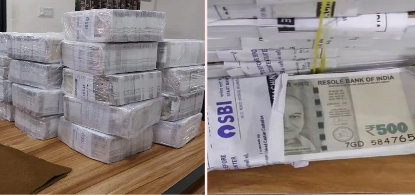 बापू की जगह फिल्म स्टार अनुपम खेर की तस्वीर, ठगों ने 1.30 करोड़ के नकली नोटों से लूटा 2 किलो सोना