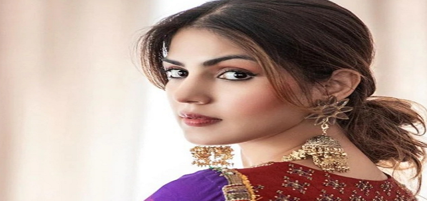 HIBOX स्कैम में नया मोड़, एल्विश के बाद रिया चक्रवर्ती के खिलाफ दिल्ली पुलिस ने जारी किया नोटिस