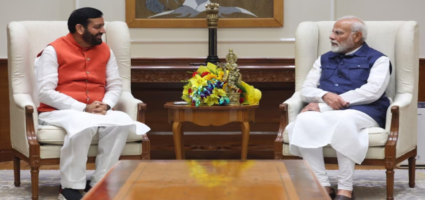 Haryana Election: जीत की हैट्रिक के बाद नायब सिंह सैनी ने की पीएम मोदी से मुलाकात, CM पद को लेकर दी जानकारी