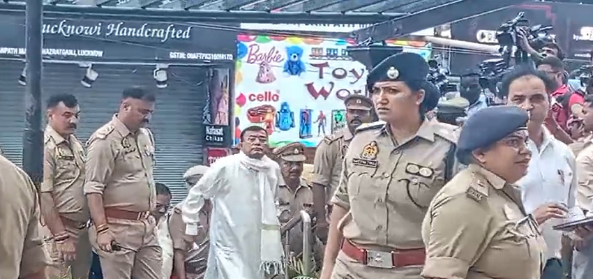 विधायक की गाड़ी और कड़ी सुरक्षा के बीच हाथरस पहुंचे भोले बाबा, भगदड़ मामले में न्यायिक आयोग के सामने पेशी