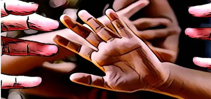 Bihar Crime: बाप-बेटे की हैवानियत, मजदूरी मांगने पर दलित मजदूर को पीटा; थूका और किया पेशाब