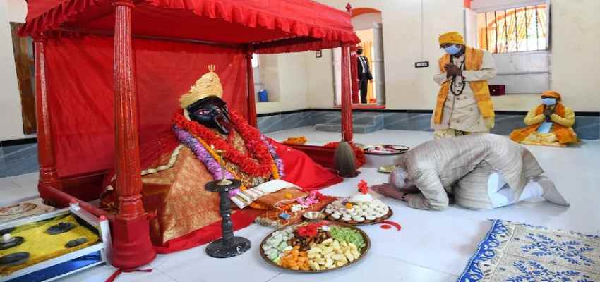 Bangladesh News: बांग्लादेश में चोरी  हुआ मां काली का मुकुट, पीएम मोदी ने दिया था उपहार