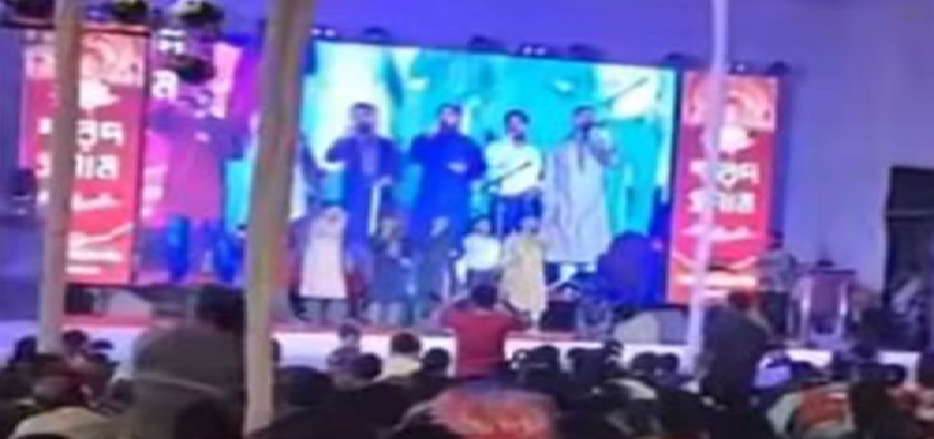 Bangladesh: कट्टरपंथियों का दुर्गा पूजा के दौरान गाया इस्लामी गीत, हिंदू समुदाय ने किया विरोध