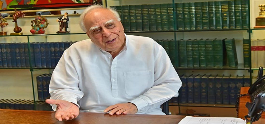 विजयादशमी पर मोहन भागवत के बयान ने बढ़ाई सियासी हलचल, खरगे के बाद कपिल सिब्बल ने भी की आलोचना