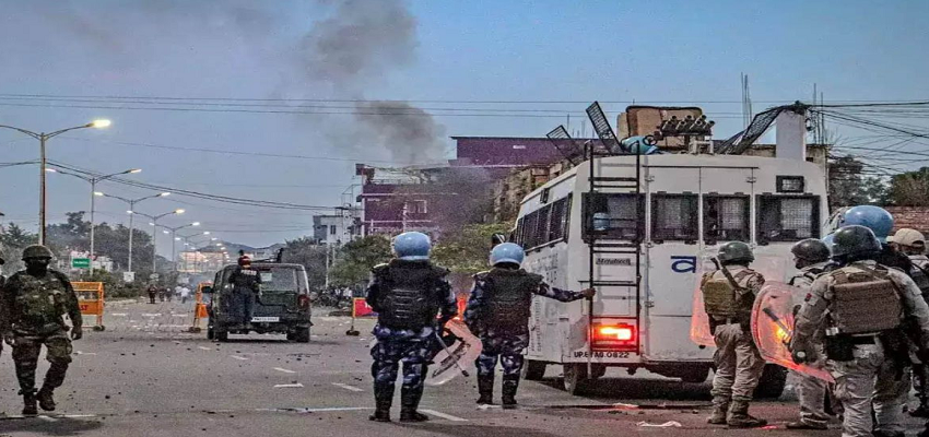 Manipur Violence: मणिपुर में हिंसा का नया दौर! उग्रवादियों ने एक गांव में की बमबारी