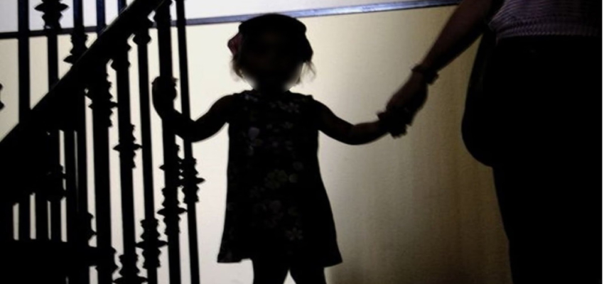 नोएडा के स्कूल की छात्रा से हुए डिजिटल रेप से गुस्साए पैरेंट्स, डीएम ने जांच के लिए बनाई कमेटी