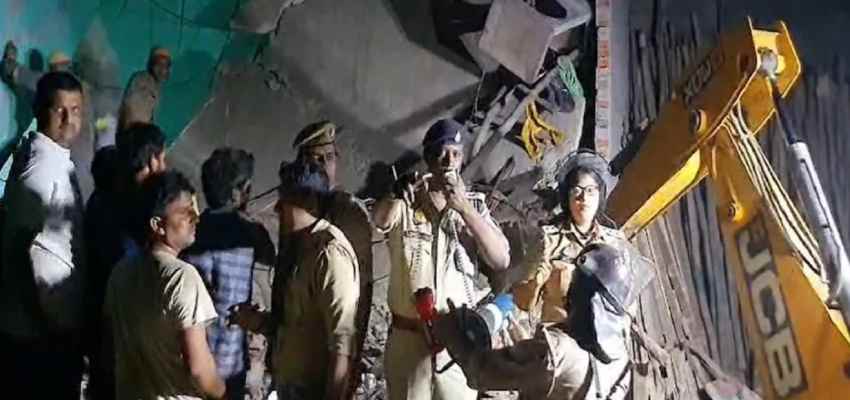 UP News: बुलंदशहर में फटा गैस सिलेंडर, तीन महिलाओं सहित 6 लोगों की मौत; आठ घायल