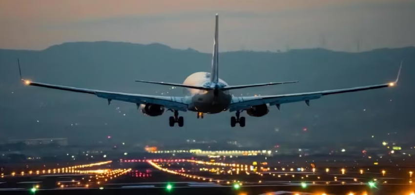 30 विमानों को मिली बम से उड़ाने की धमकी, इंडिगो-विस्तारा और एयर इंडिया का नाम शामिल