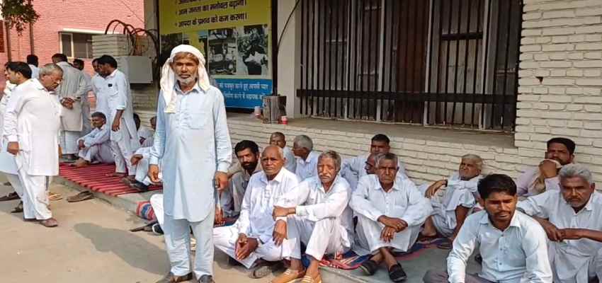 HARYANA NEWS: महिला की मौत पर मचा बवाल, परिजनों ने एसपी कार्यलय का किया घेराव