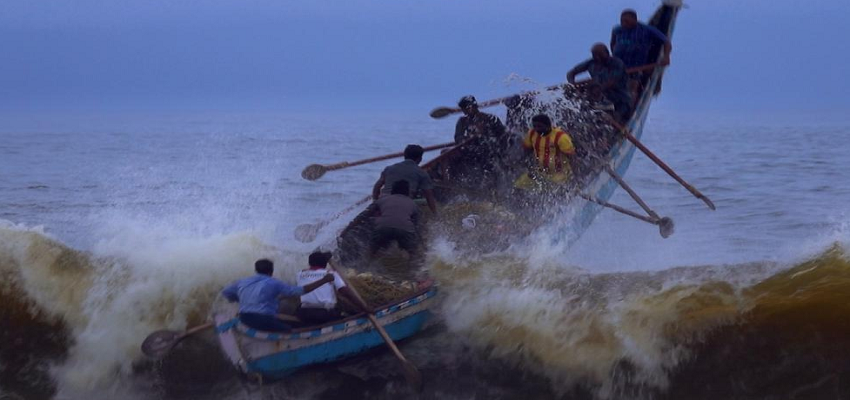 Odisha: साइक्लोन 'दाना' के चलते जगन्नाथ मंदिर और कोणार्क टेंपल किए गए बंद, समुद्र में मछुआरों के लिए अलर्ट जारी