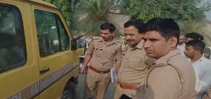 Uttar Pradesh: बच्चों से भरी स्कूली वैन पर सरेआम फायरिंग, बाइक सवार हुए फरार; पुलिस जांच में जुटी