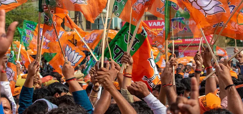Maharashtra Elections: BJP ने जारी की उम्मीदवारों की दूसरी सूची, रमेश कराड को विलासराव के बेटे के खिलाफ दिया टिकट