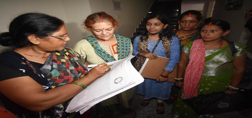 National Census: 2025 से शुरू होगी जनगणना... तो 2028 में परिसीमन, क्या सेंसस के दौरान जाति भी पूछी जाएगी?