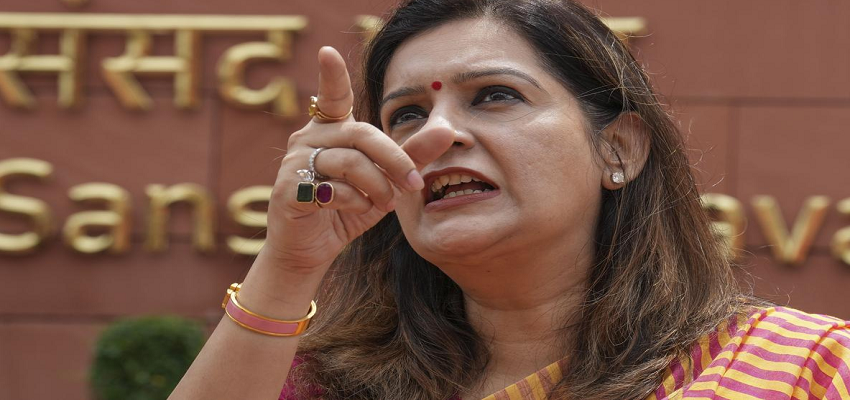 Maharashtra Elections 2024: 'दाऊद के साथी और दोस्त...', प्रियंका चतुर्वेदी ने नवाब मलिक के नामांकन पर महायुति को घेरा