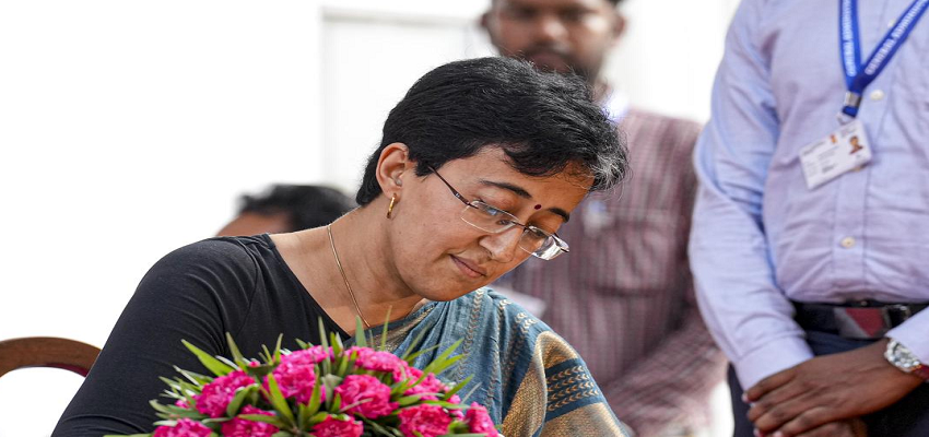 दिल्ली में 111 दुकानें अब 24x7 खुलेंगी, CM आतिशी ने दी मंजूरी; जानें महिला कर्मचारियों के लिए क्या निर्देश?