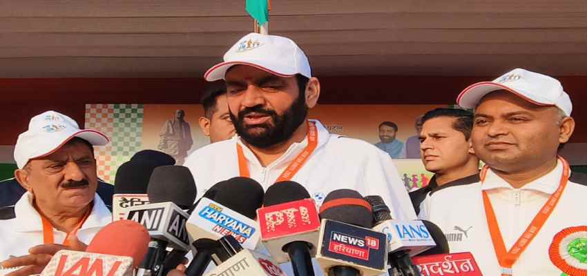 HARYANA NEWS: रन फॉर यूनिटी कार्यक्रम में पहुंचे मुख्यमंत्री नायब सिंह सैनी, सीएम ने कांग्रेस पर साधा निशान, कहा-कांग्रेस है भूखी