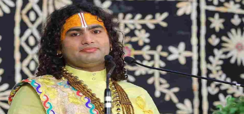 कथावाचक अनिरुद्धाचार्य के आश्रम में हुई बड़ी दुर्घटना, गर्म खिचड़ी गिरने से 10 महिलाएं बुरी तरह से झुलसी