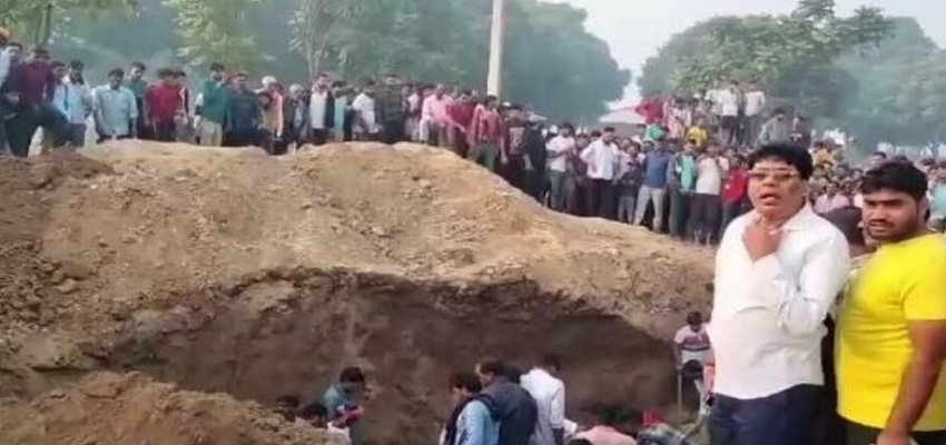 UP: कासगंज में मिट्टी खोदते समय बड़ा हादसा, टीला धंसने से 4 महिलाओं की मौत; कई घायल