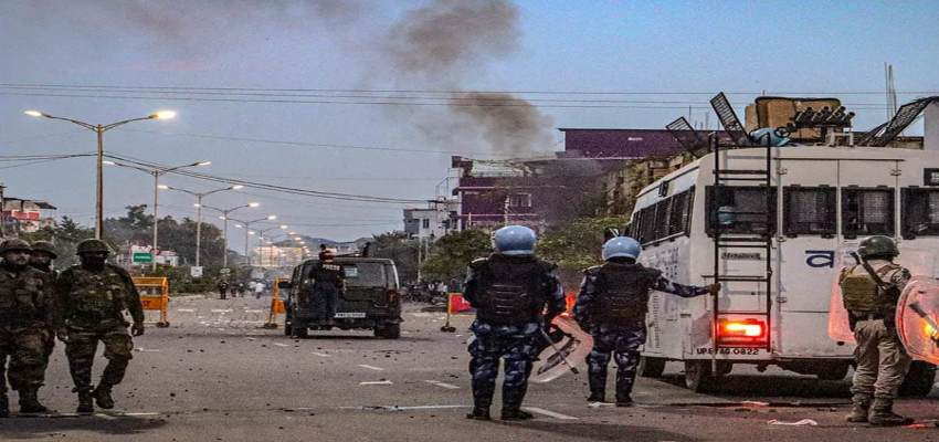 मणिपुर के कई इलाकों में फिर बढ़ा तनाव, केंद्र सरकार ने CRPF की 20 बटालियन भेजी