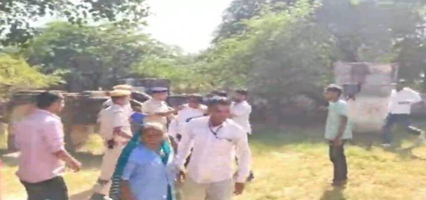 राजस्थान उपचुनाव के बीच निर्दलीय प्रत्याशी ने SDM को मारा थप्पड़, जानें क्या है पूरा मामला?