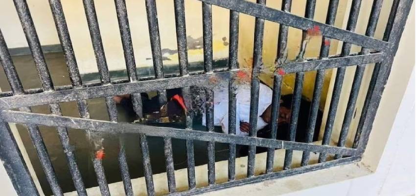 हिंसा के बाद पुलिस ने नरेश मीणा को किया गिरफ्तार, सामने आई जेल की तस्वीरें