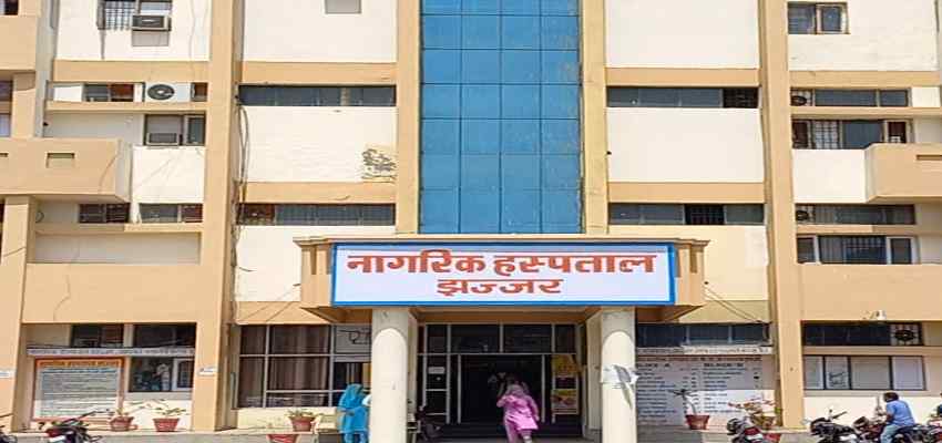 Jhajjar Road Accident: दो ट्रकों की जबरदस्त भिड़ंत, परिचालक की हुई मौत