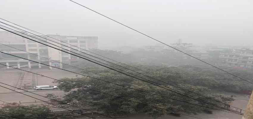 Delhi Pollution: बद से बत्तर हुई दिल्ली की हवा, लागू किया गया GRAP 4, जानें किन-किन चीजों पर लगा प्रतिबंध