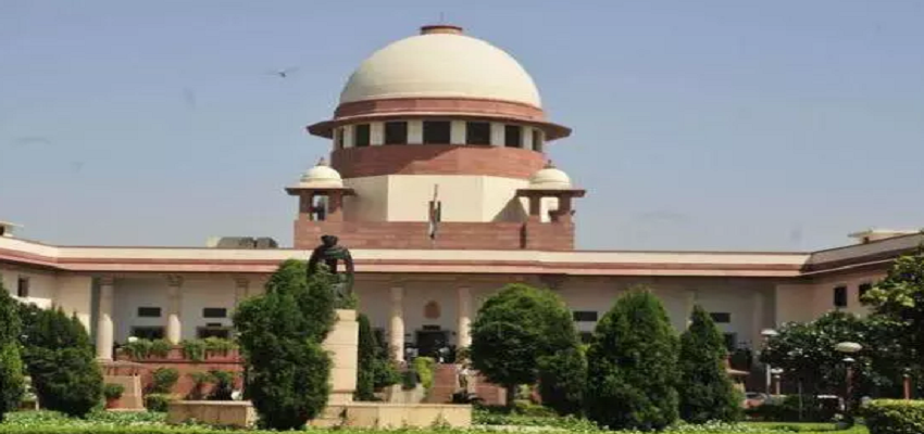 Delhi Pollution: प्रदूषण पर दिल्ली सरकार को सुप्रीम कोर्ट ने लगाई फटकार, कहा- GRAP-4 लागू करने में देरी क्यों की गई