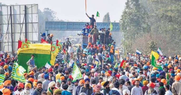 शंभू बॉर्डर पर बैठे किसानों का ऐलान, 6 दिसंबर को करेंगे दिल्ली कूच...पैदल आगे बढ़ेगा जत्था