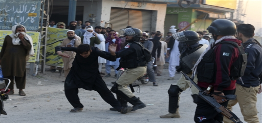 आंतकियों को पालने का खामियाजा भुगता पाकिस्तान, खैबर पख्तूनख्वा में 17 सैनिकों की हत्या