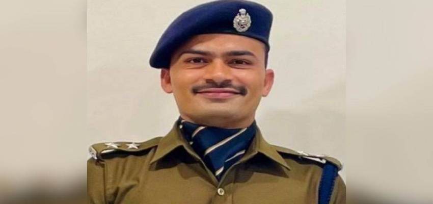 30 लाख की नौकरी छो़ड़ी, अब उपद्रवियों को दिखाया भौकाल; जानें कौन हैं संभल के एसपी कृष्ण कुमार बिश्नोई?