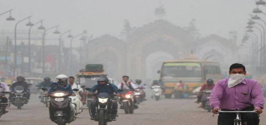 SC ने दिल्ली सरकार को फिर लगाई फटकार, AQI डाटा पेश करने का दिया आदेश