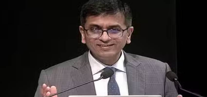 'क्या पार्टी बताएगी SC में किस मामले की सुनवाई होगी' संजय राउत के आरोप पर  पूर्व CJI डीवाई चंद्रचूड़ का जवाब