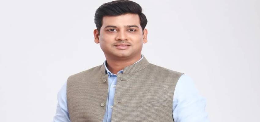 जानें कौन हैं श्रीकांत शिंदे? जिनको महाराष्ट्र का मुख्यमंत्री बनाने को लेकर दिल्ली में हो रहा महामंथन