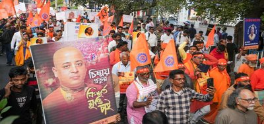 भारत ने दिखाई आंख तो बैकफुट पर आया बांग्लादेश, इस्कॉन को लेकर लिया बड़ा फैसला