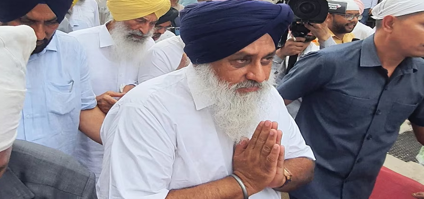 अकाल तख्त ने सुखबीर बादल को दी सजा, गोल्डन टेंपल में शौचालय और बर्तन धोने का आदेश