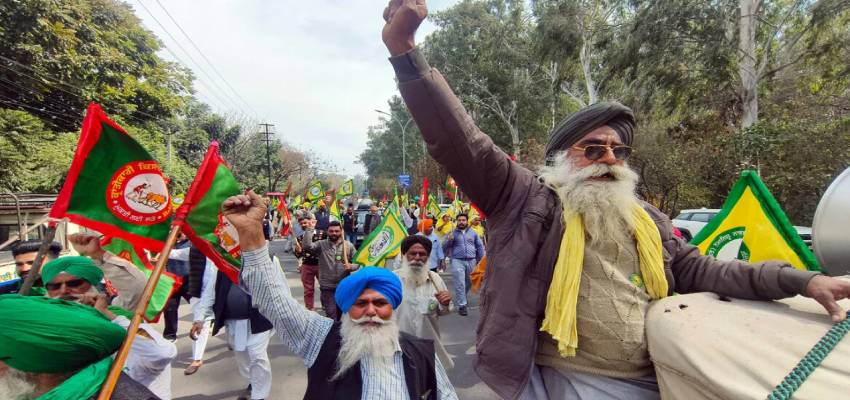 दिल्ली-नोएडा बॉर्डर पर किसानों का आंदोलन तेज, योगी सरकार करेगी समस्याओं का समाधान